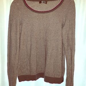 Women’s North Face Sweater